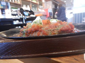 �K�X�g �g�}�g�ƃ��b�c�@�����̃C�^���A���n���o�[�O