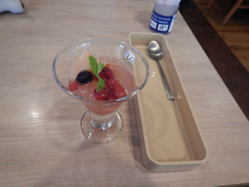 �K�X�g ���[���[�����R���|�[�g