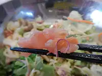 ガスト 蒸し鶏とキノコのサラダ