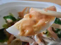 ガスト 蒸し鶏とキノコのサラダ