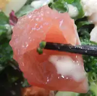 ガスト 蒸し鶏とケールのサラダ