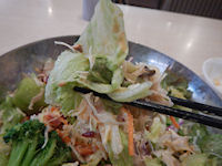 ガスト 海老とフルーツのサラダ