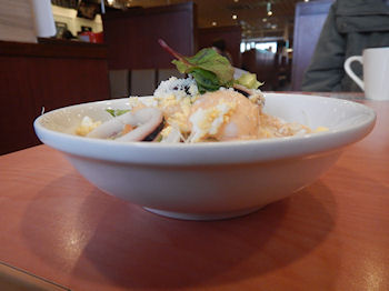 �K�X�g �C�V�Ƃ����̃V�[�t�[�h�T���_