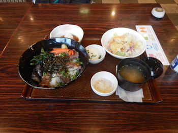 �K�X�g �o�`�ݖ��ŐH�ׂ�X�e�[�L��