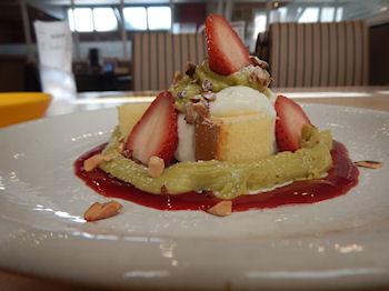 �K�X�g �������ƃs�X�^�`�I�̃g���C�t��